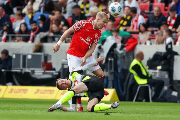 德甲:勒沃库森 VS 美因茨